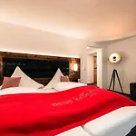 Tradizio Hotel 3*
