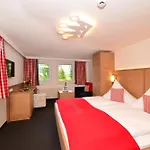 Tradizio Hotel 3*