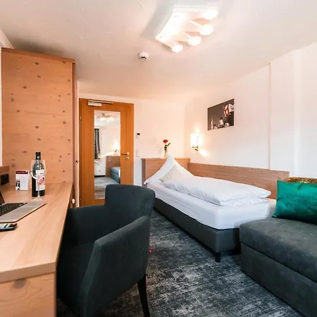 Tradizio Hotel Mittelberg