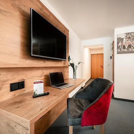 Hotel Tradizio Mittelberg
