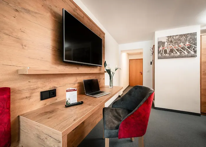 Hotel Tradizio Mittelberg